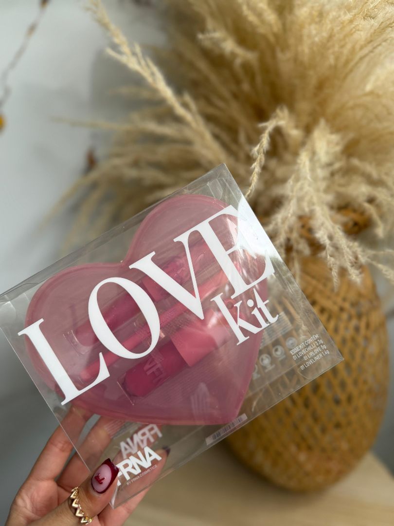 KIT LOVE