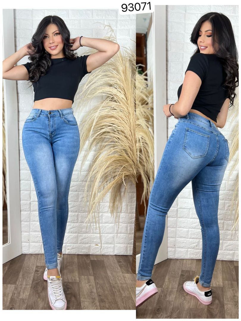 Jeans premium $55.000 _ Sin rotos