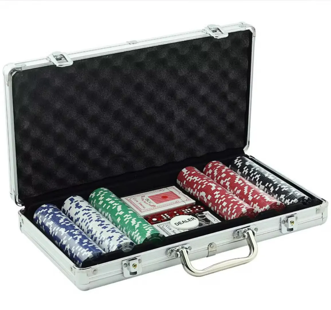 JUEGO DE POKER CON MALETIN 300 PCS