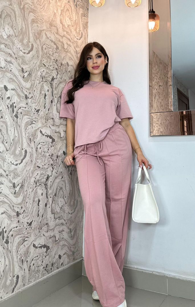 CONJUNTO EN TELA BURDA BK68