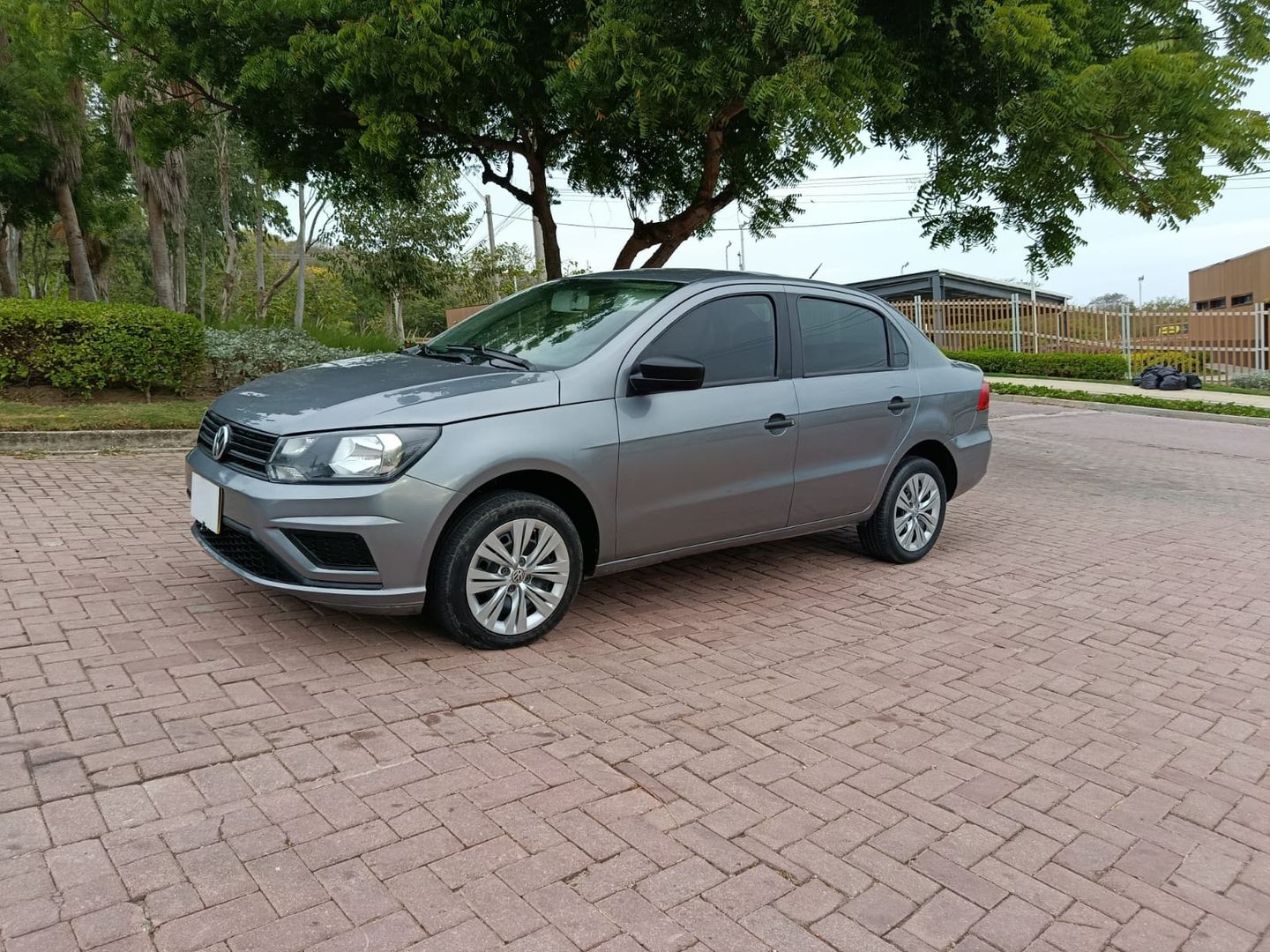 VOLKWAGEN VOYAGE AUT 2020