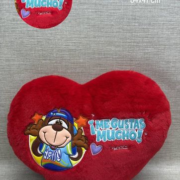 Imagen del producto COJIN DE CORAZON SURTIDO (PELANAS) 34 x 47 CM