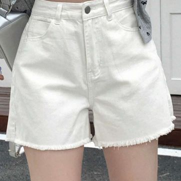 Imagen del producto BERMUDA BLANCA TALLA XS