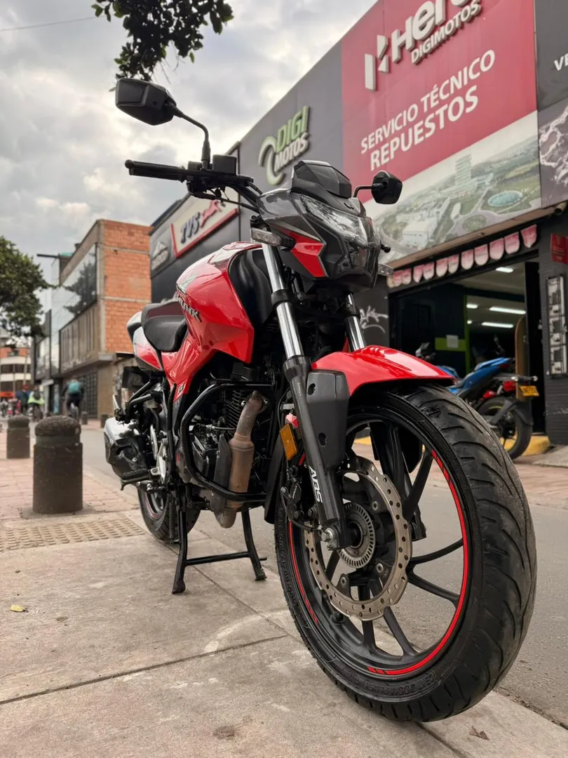 HERO HUNK  160 R 2023