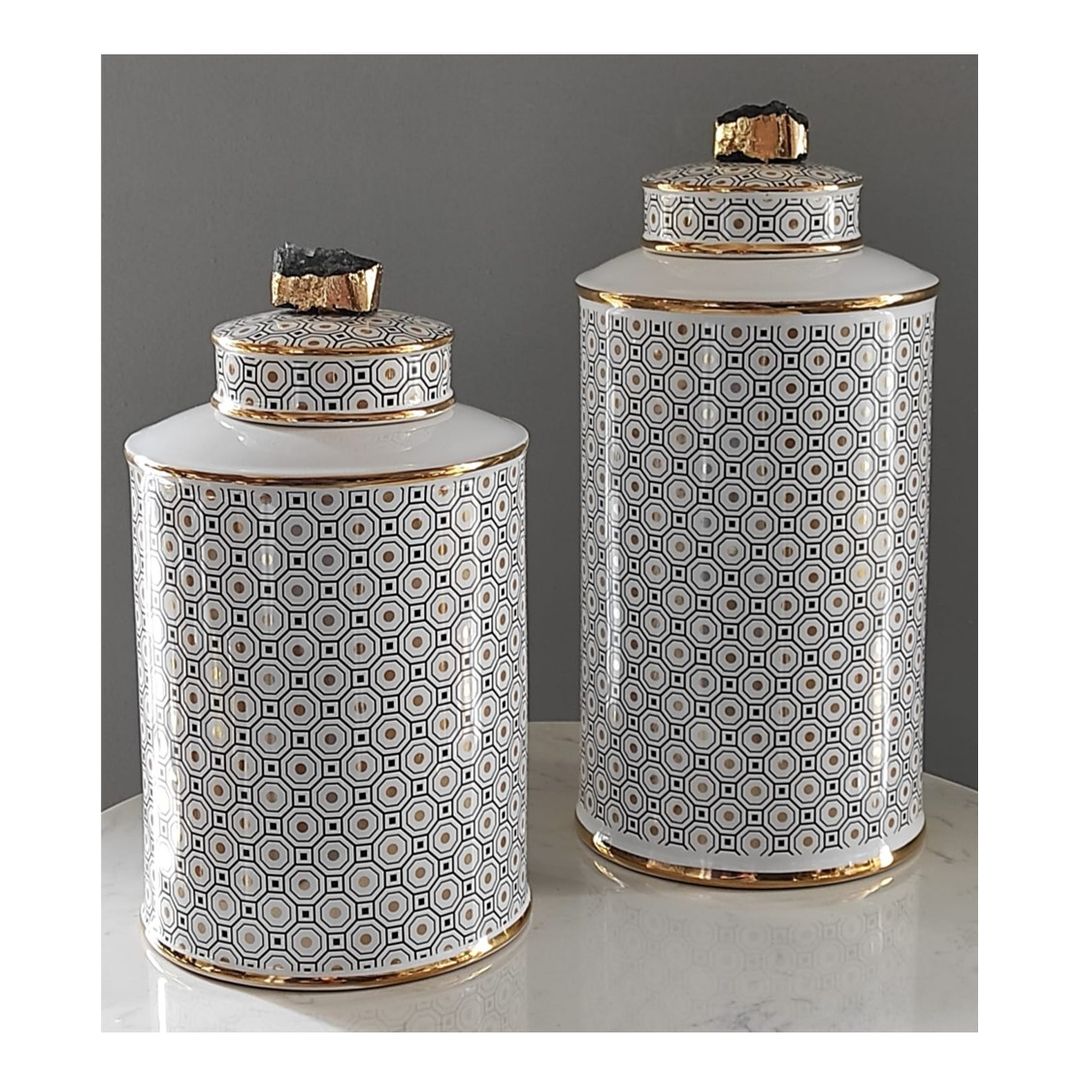 Ánforas cerámicas con tapa de cuarzo