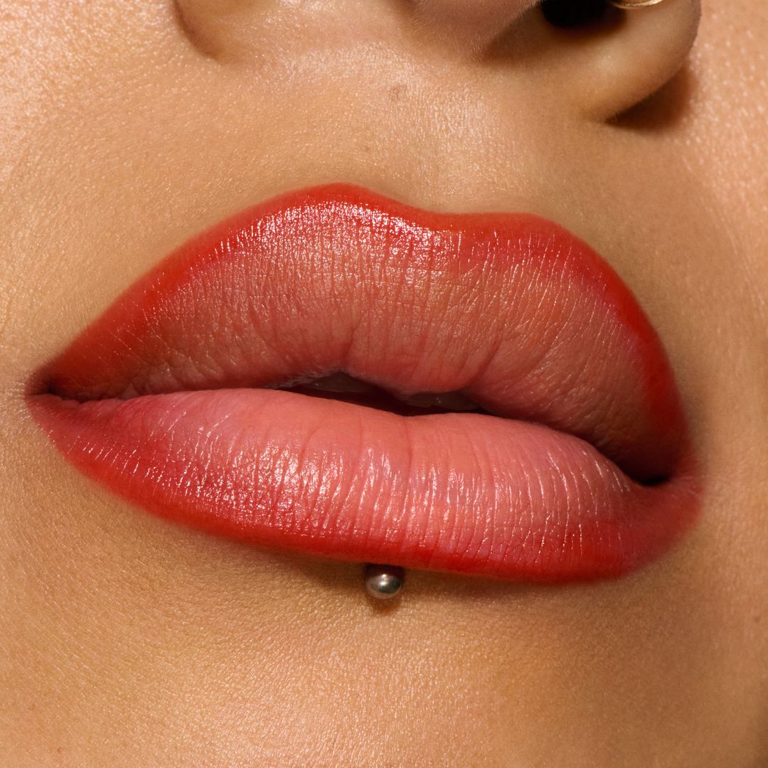 LIPGLAZER GLOSSY LIP LINER LADY DANGER