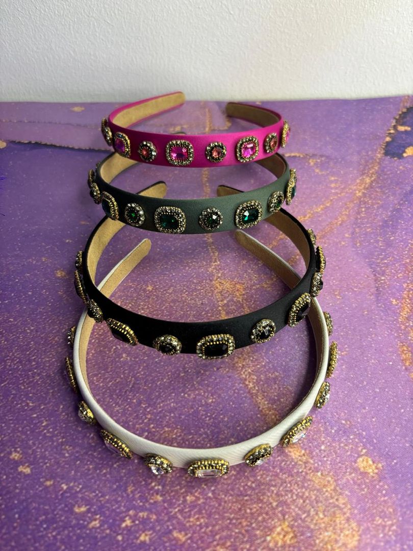 DIADEMA DECORADA