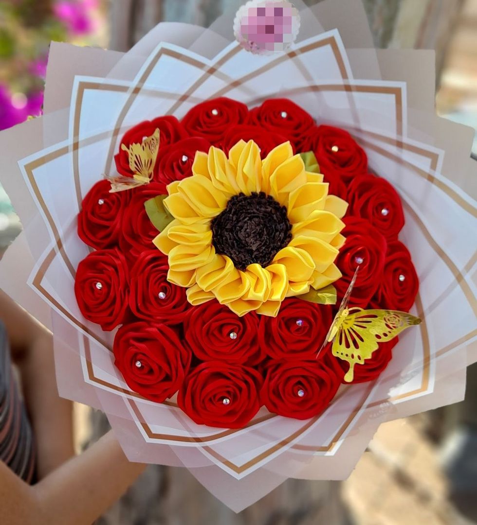 Ref.24  ROSAS Y GIRASOL