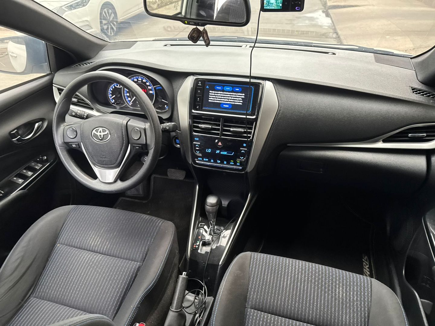 TOYOTA YARIS HATCHBACK XS 2021