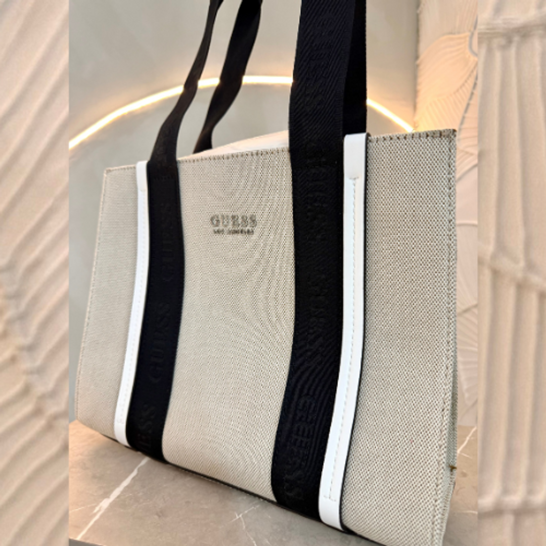 Cartera Guess Negro/Blanco