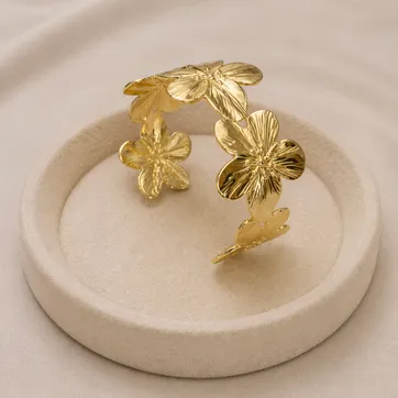 Imagen del producto Pulsera gruesa flores 