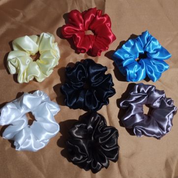 Scrunchies de Satén (Clásicas o con Lazo) - imagen 1