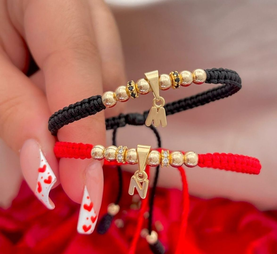 Par pulseras letra inicial balin 4mm