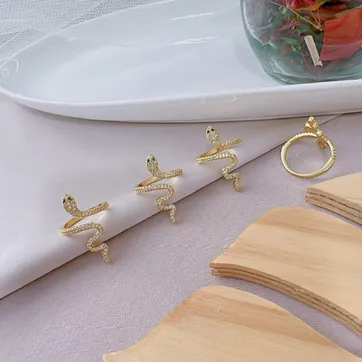 Imagen del producto ANILLO SERPIENTE BRILLANTE