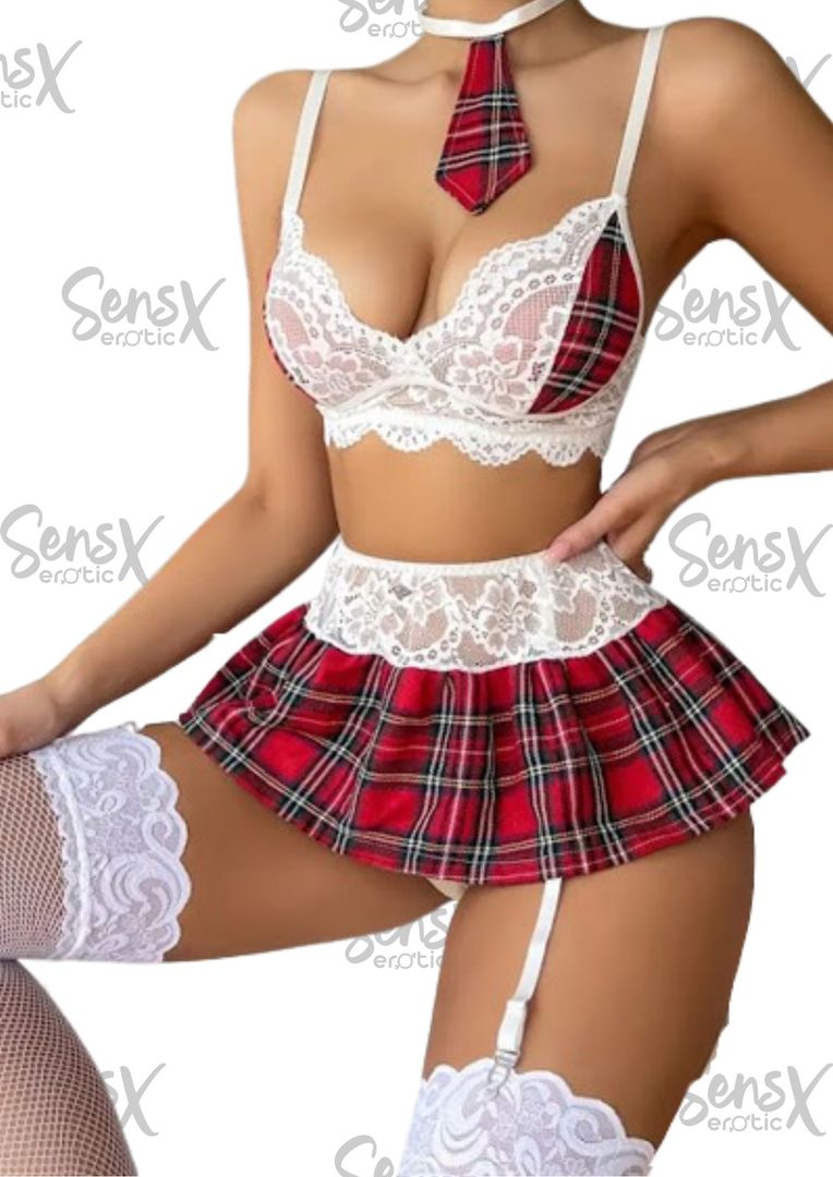 Lencería de colegiala sexy