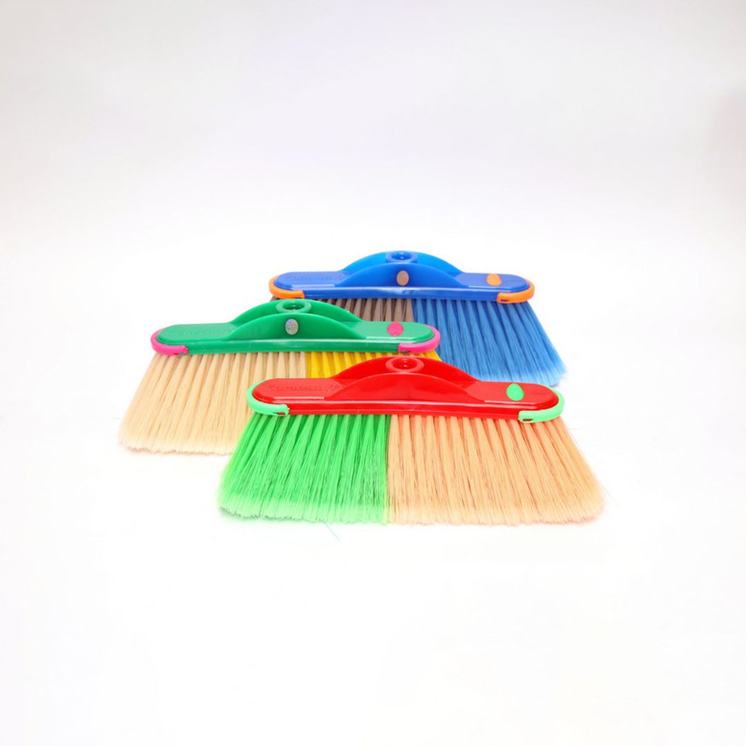   P. ESCOBA ZAMORA PLUS COLOR SIN CABO