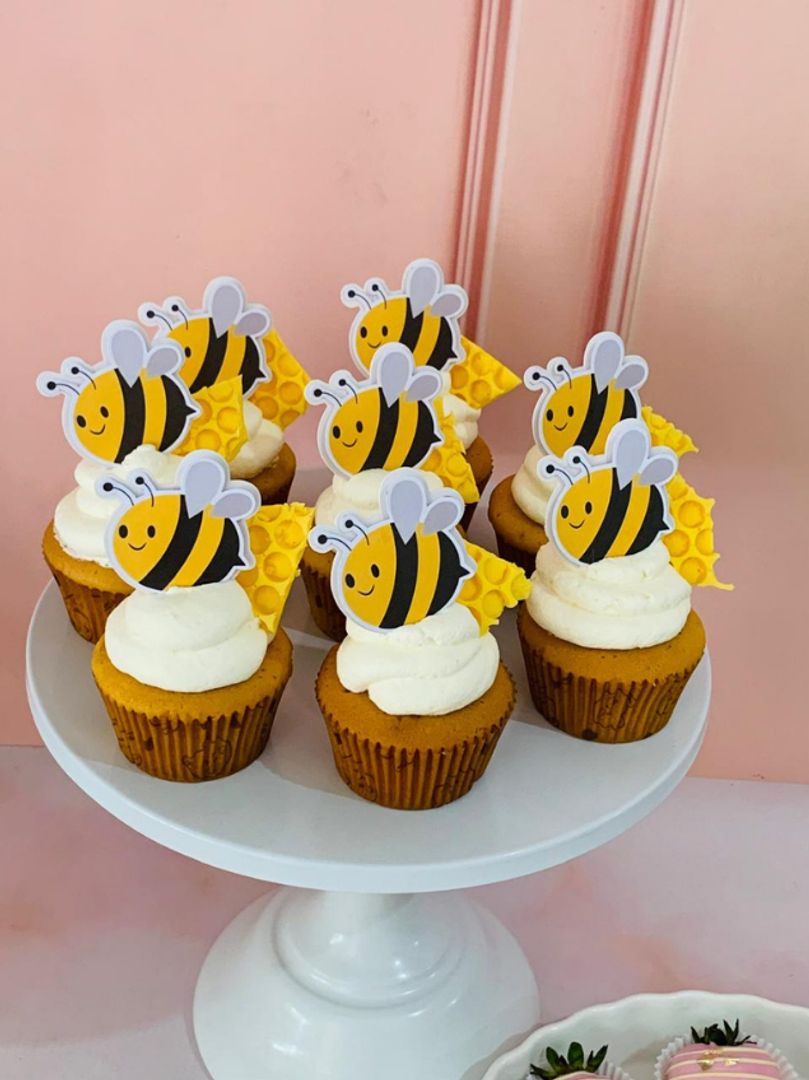 CUPCAKES CON TOPPERS