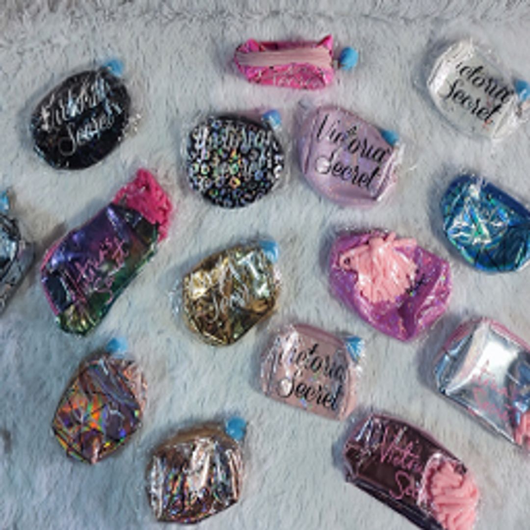 MONEDERO VICTORIA SECRET