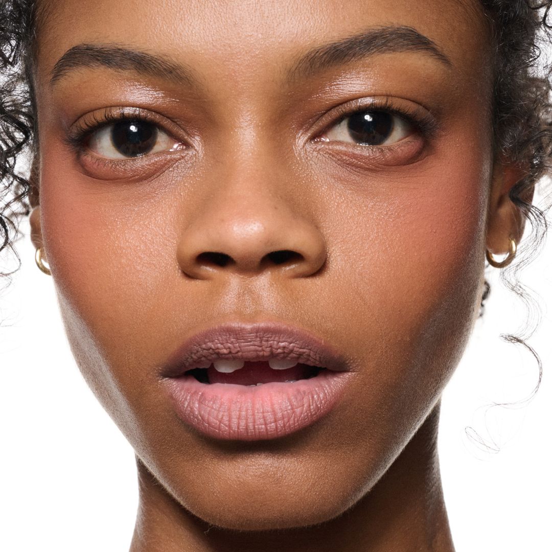 POWDER KISS LIP & CHEEK – WARM HUG