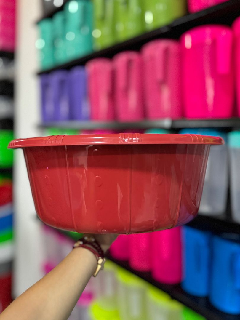 Ponchera con diseño 