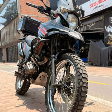 AKT TT DS 200 - imagen 1