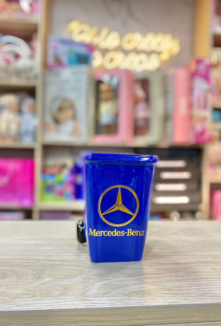 TAZA MERCEDES-BENZ CON RUEDAS 