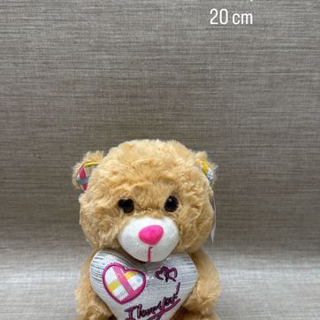 Imagen del producto OSITO CON CORAZON MIEL CON ACCESORIOS 20 CM