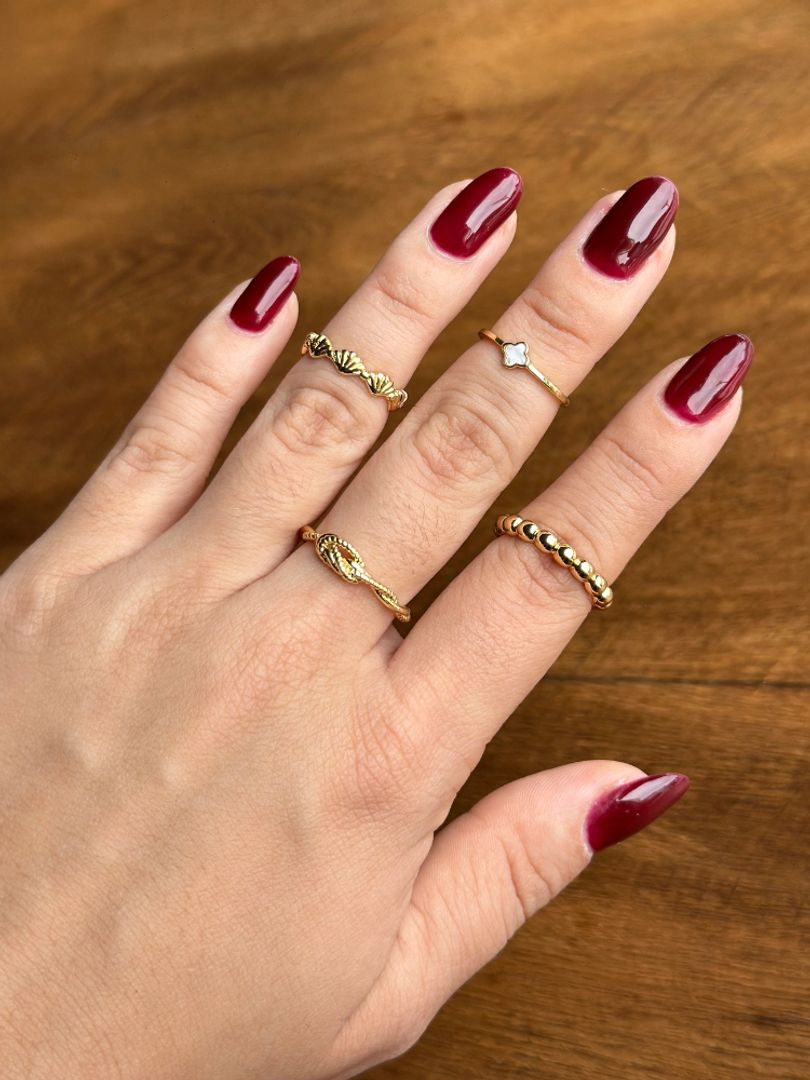 Anillo delicado 