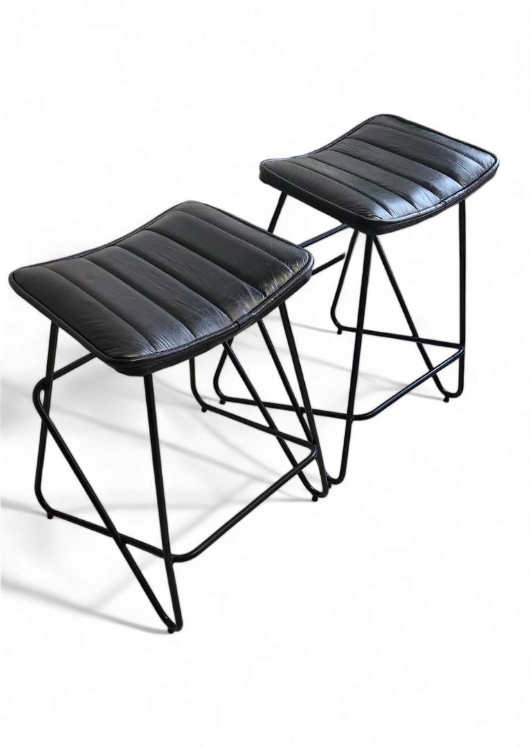 Butaco para barra en cuero