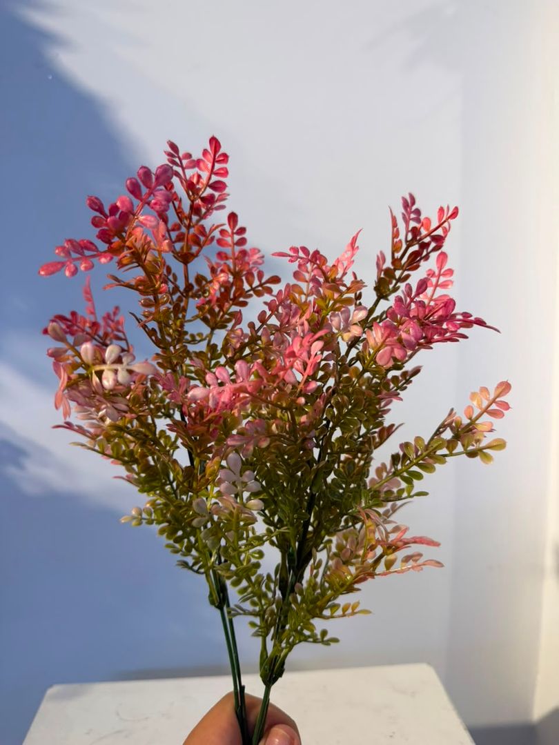 FOLLAJE ROSADO X 5 VARAS