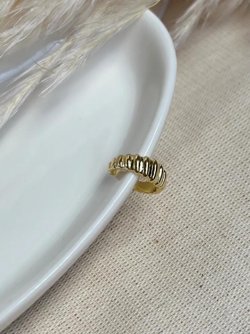 Earcuff línea rayas 