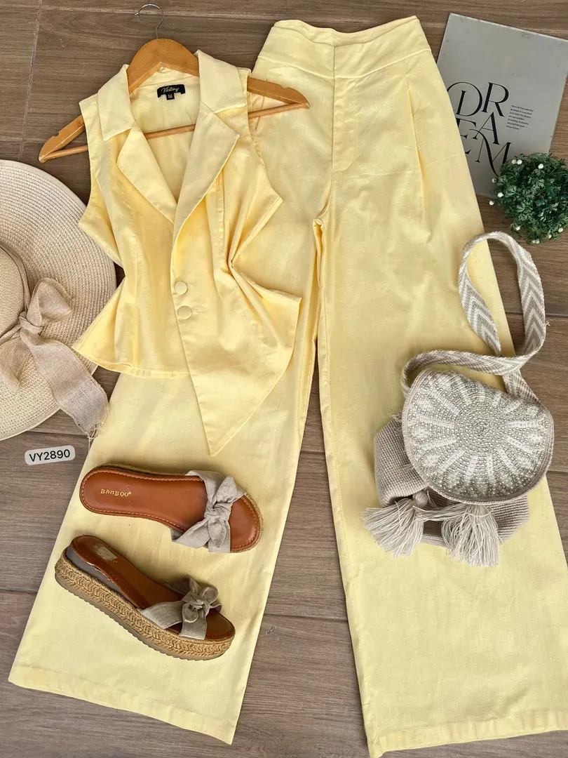 Conjunto asimétrico + pantalón  