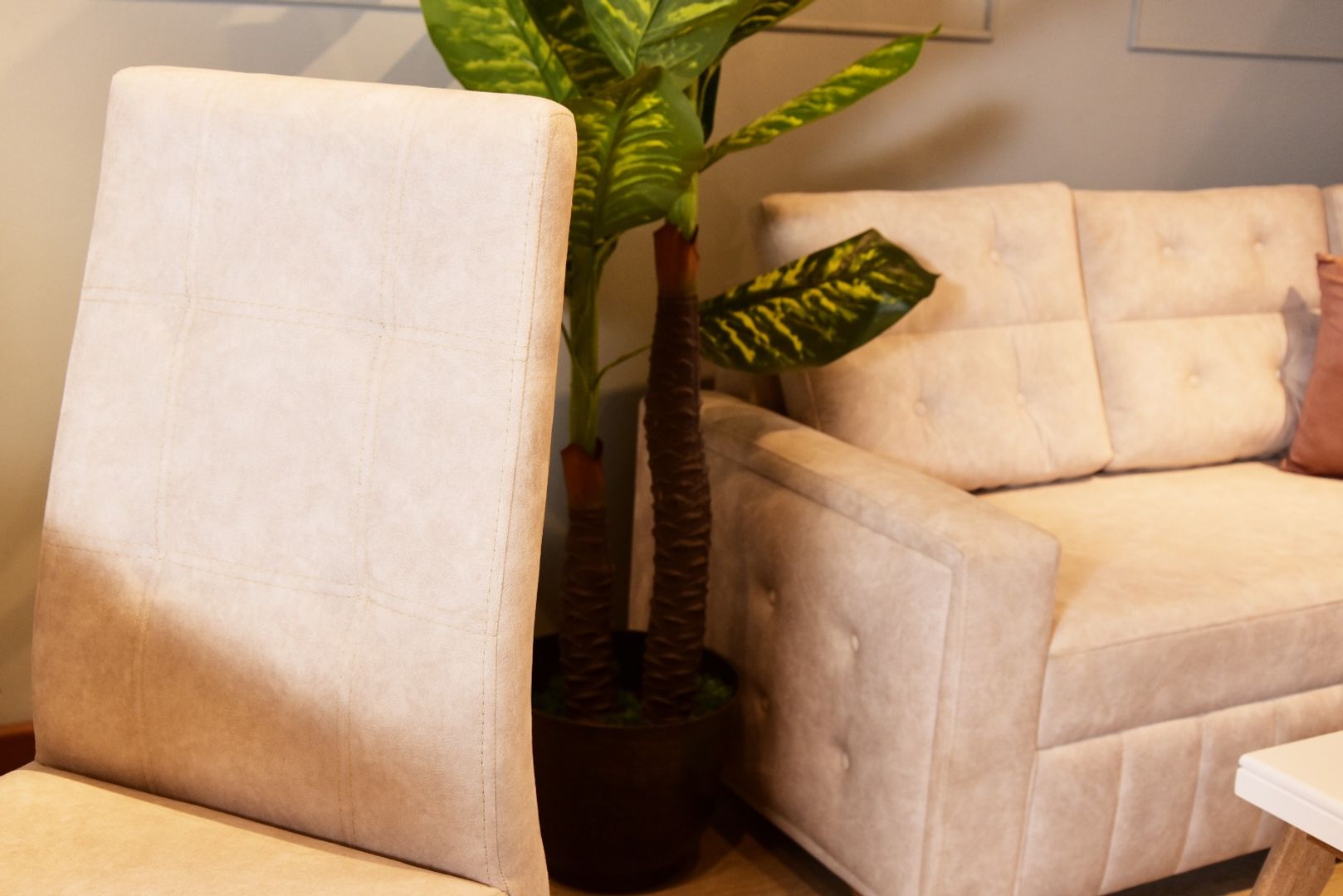 SALA ELE BRUNO TELA BEIGE	