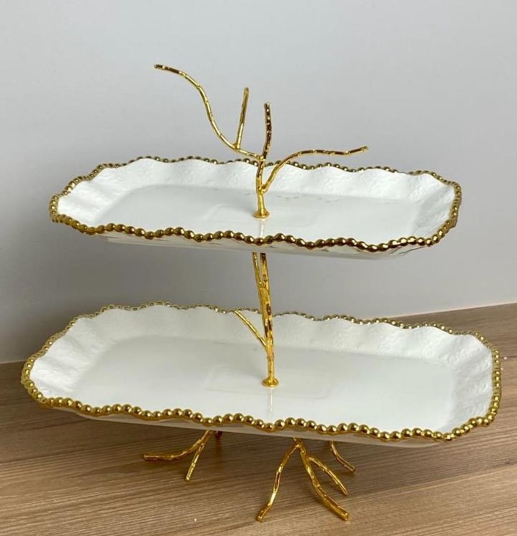 Base para pasteles en cerámica blanca con dorado