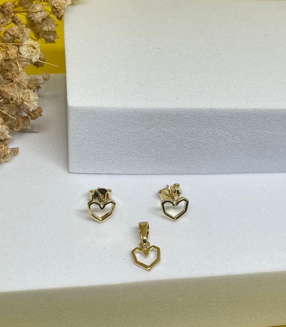 Conjunto corazon silueta liso
