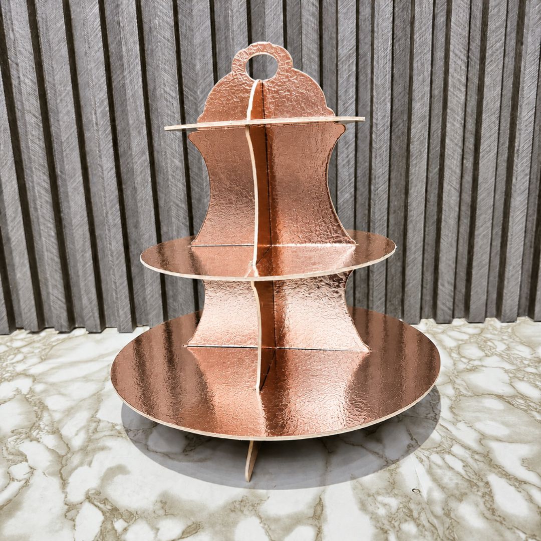 TORRE DE CUPCAKES EN CARTÓN 