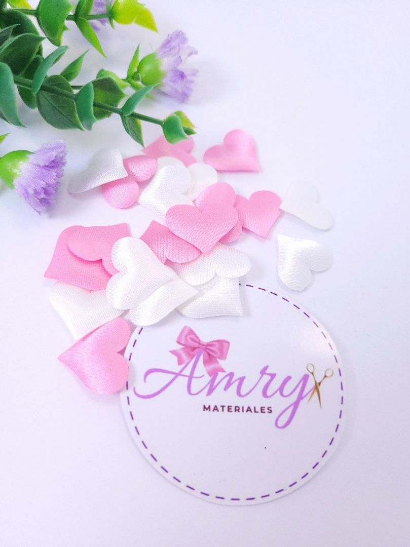 20 Corazones 2x1.6cm Rosados y Blancos