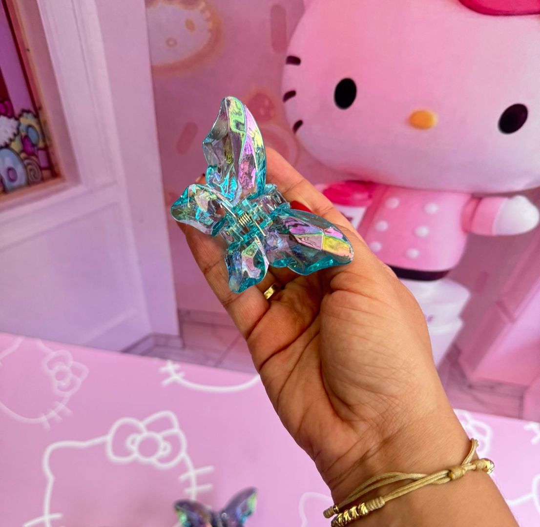 Caimán mariposas cristal 