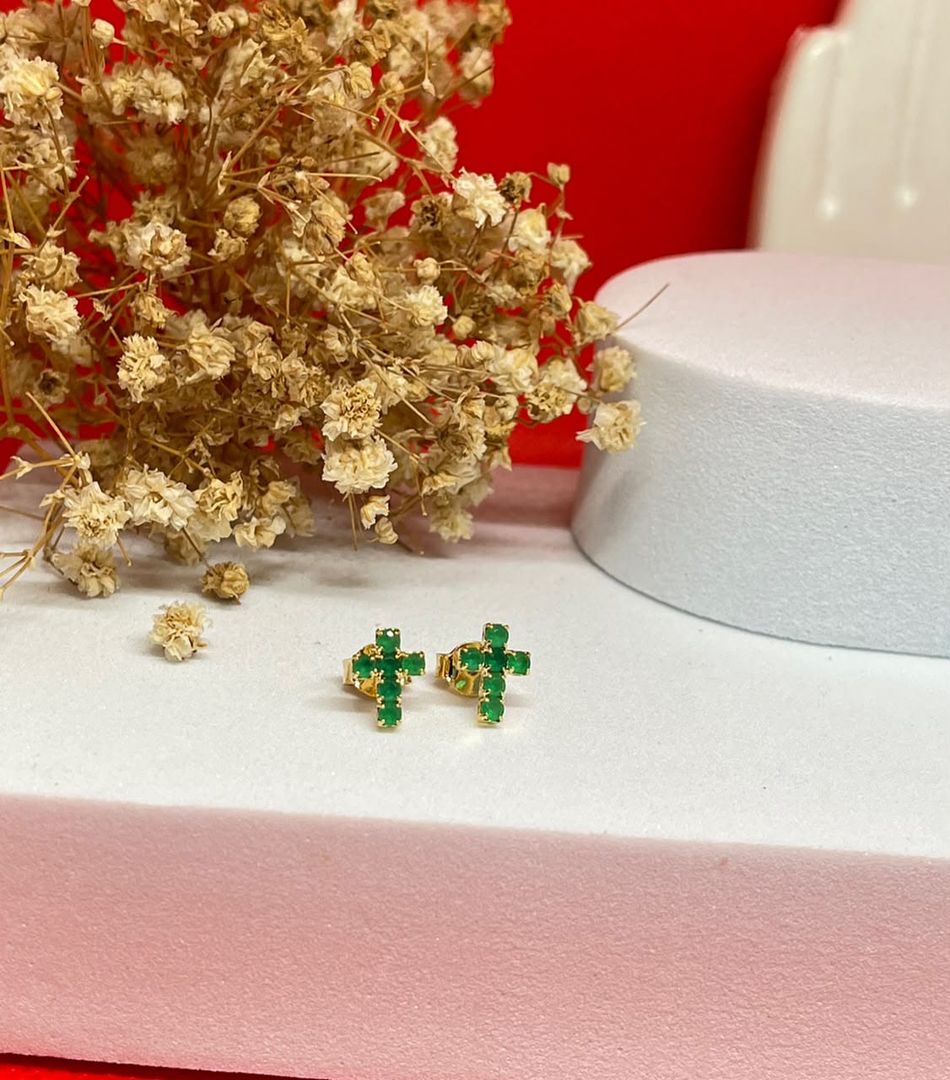 Topos 0.9cm cruz verde circonias