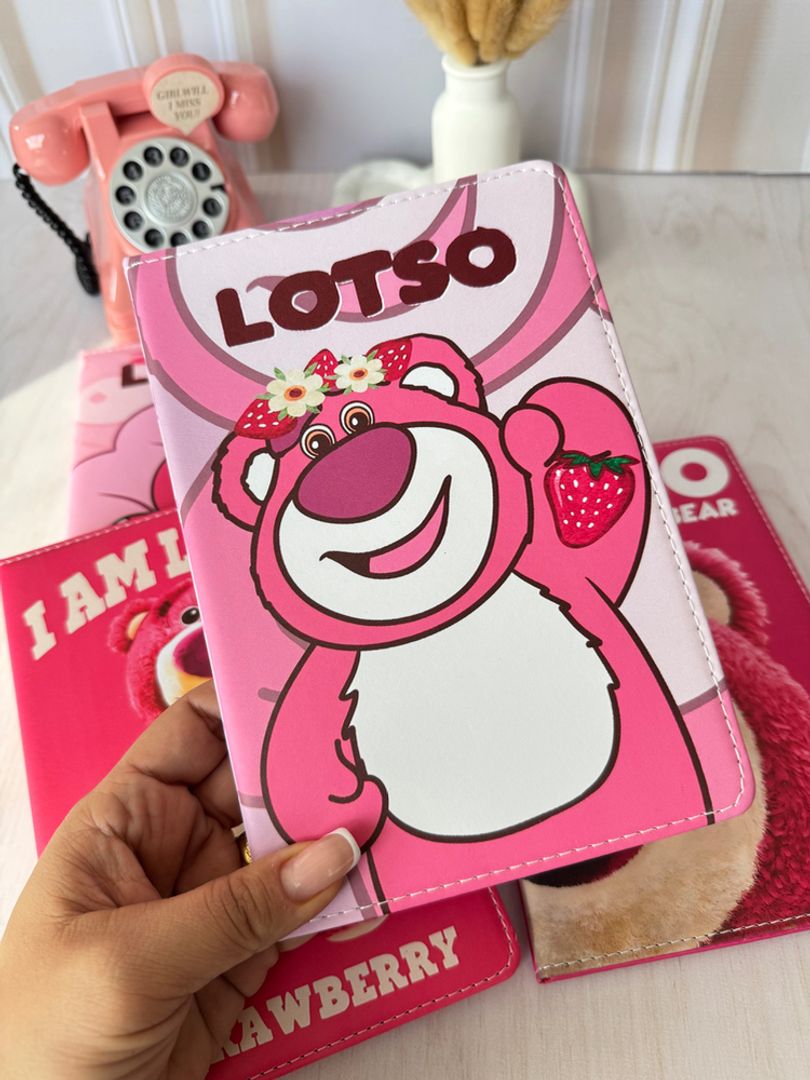 Cuadernos rayados lotso 
