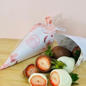 Imagen del producto CONO DE FRESAS CON CHOCOLATE