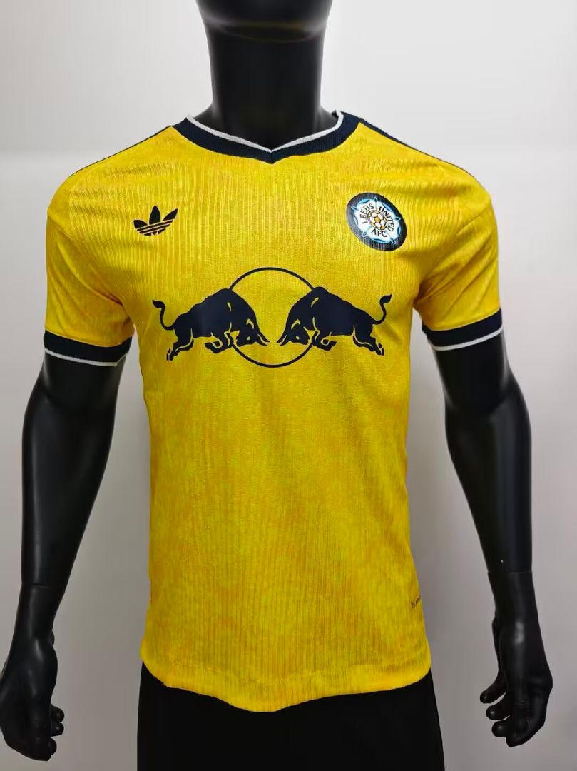 Leeds United 2026-27 Manga Corta Player