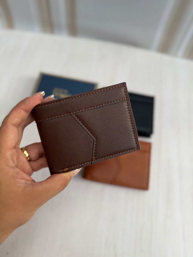 Billetera para hombre en caja 