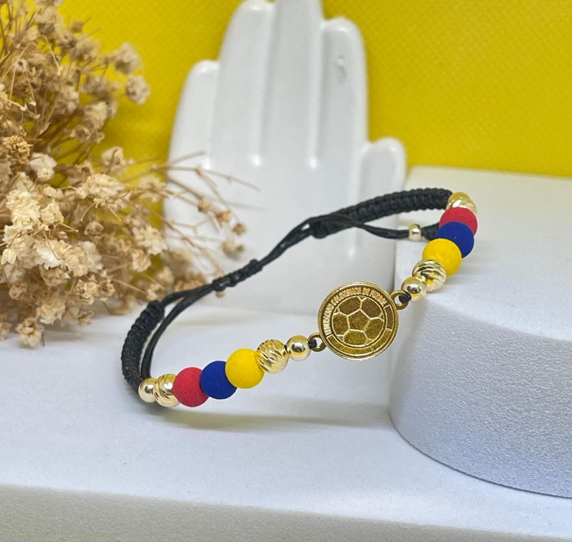Pulsera placa colombia tallada balin 4mm liso y balin 5mm italy
