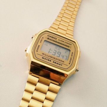 CASIO RETRO DORADO ORIGINAL  - imagen 1
