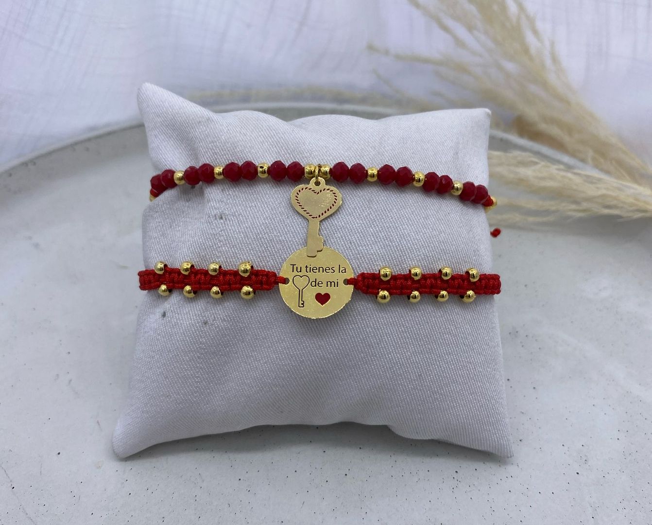 Manilla de pareja tejida, rojo, dorado, fantasía
