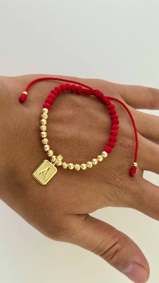 MANILLA DE HOMBRE CON INICIAL