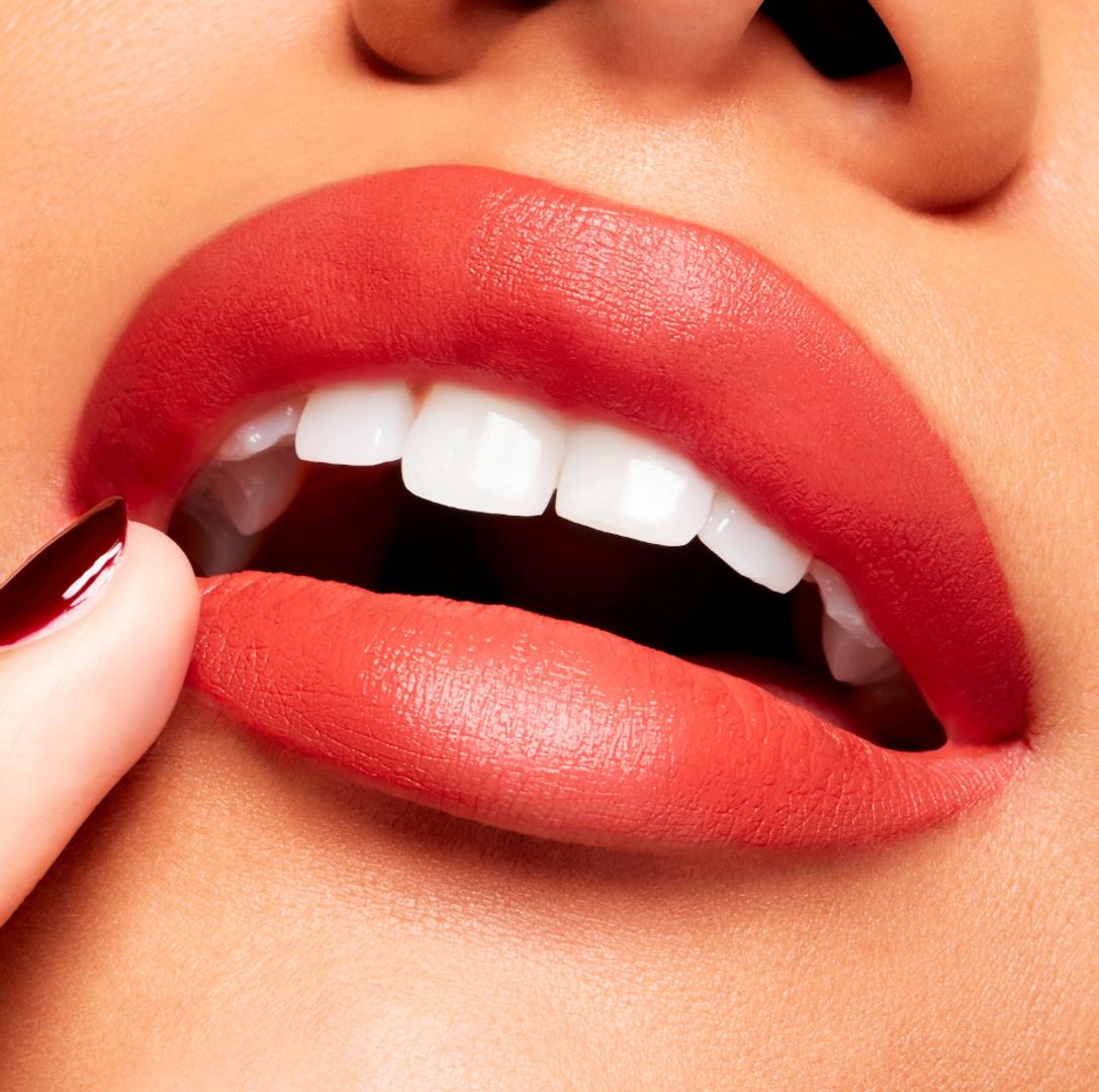 MAC POWDER KISS VELVET BLUR SLIM STICK