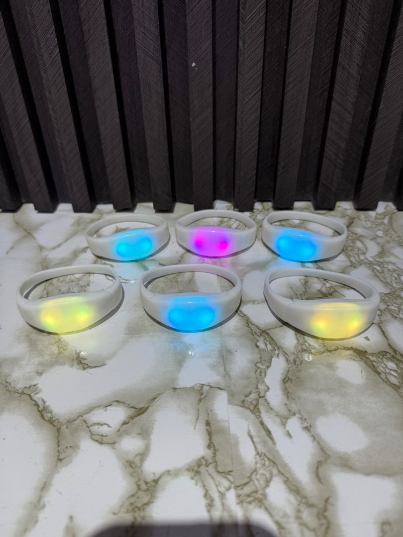 MANILLA DE LUZ AUDIORITMICA