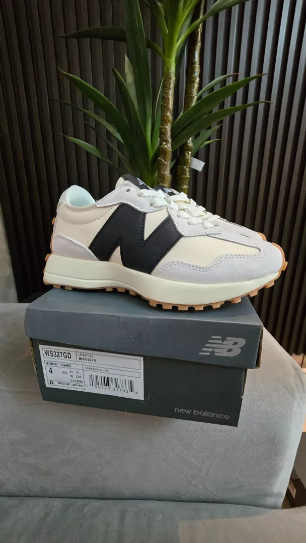 New Balance 327 GD Black 